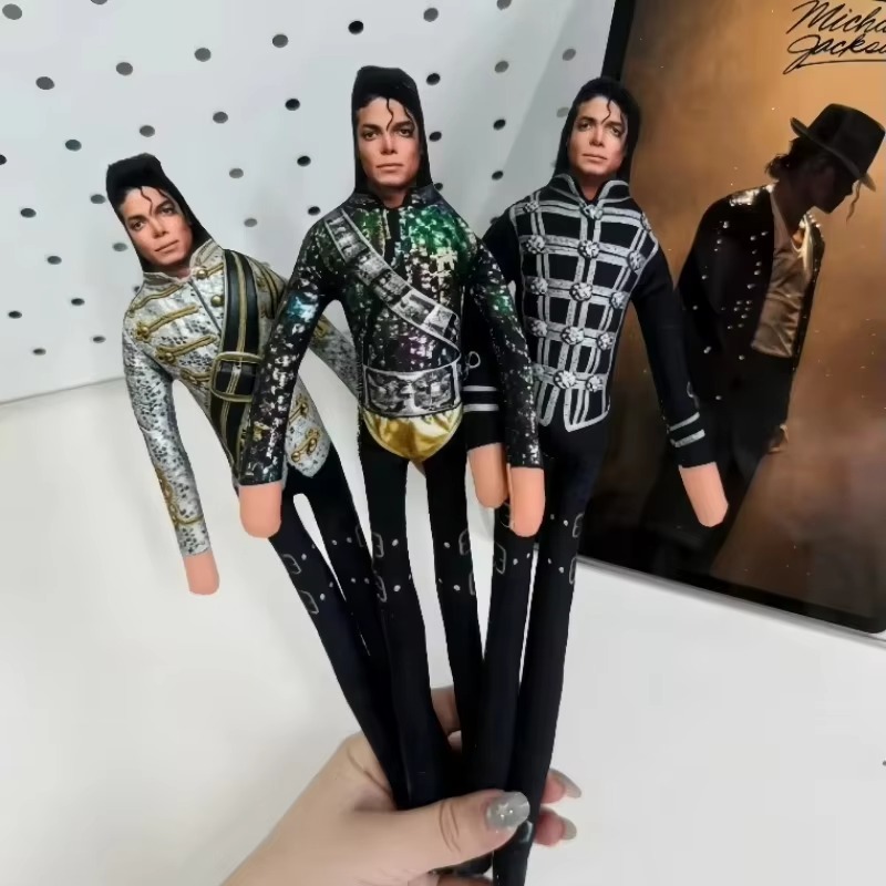 دمية جديدة بتصميم عصري، دمية م - مراجعة Cosplay Prop وسعره